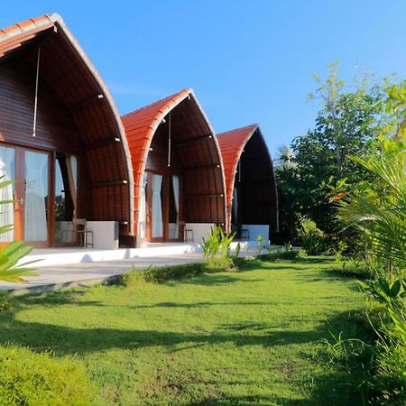 Keramas Surf Camp Hotel Ngoại thất bức ảnh