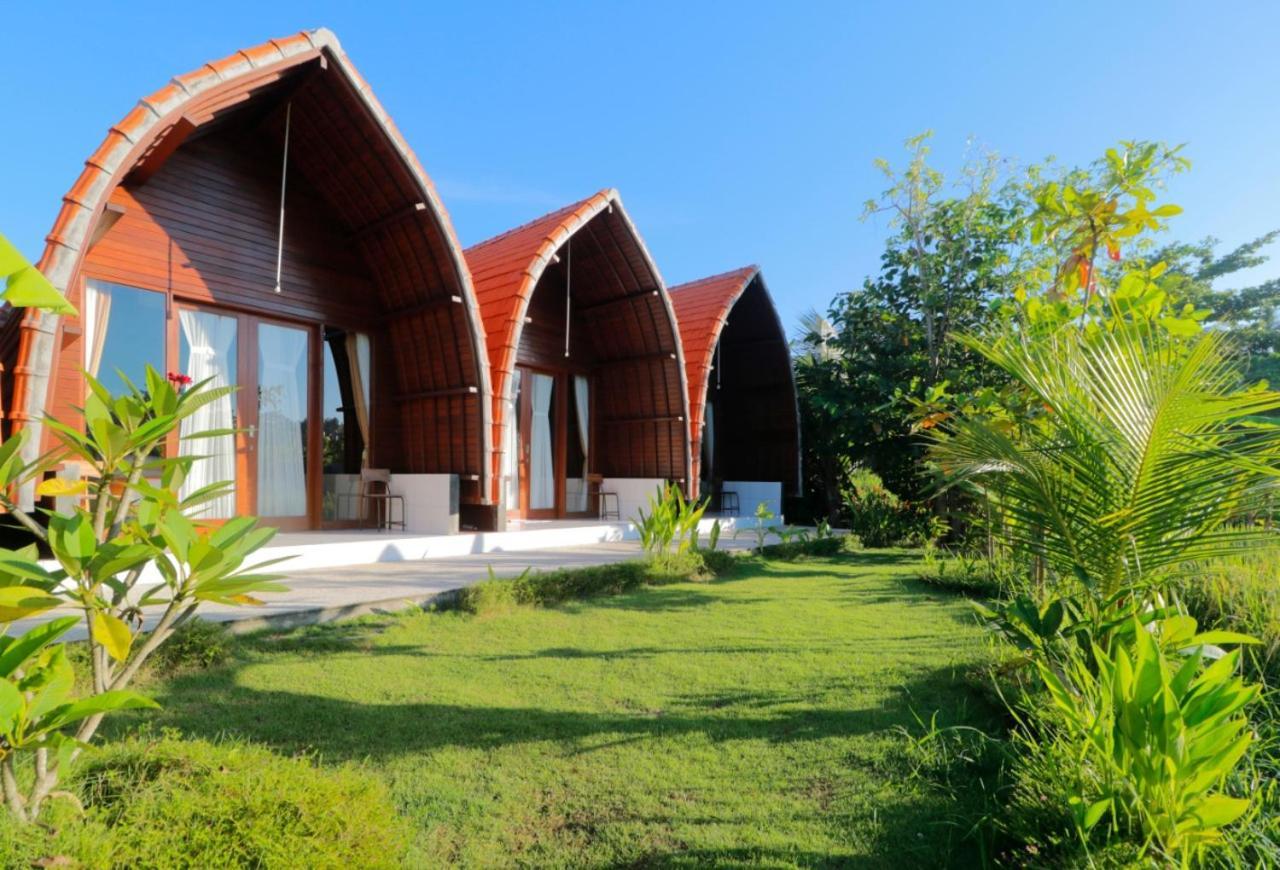 Keramas Surf Camp Hotel Ngoại thất bức ảnh